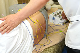 リハビリセンター大明 脳梗塞下肢マヒ 腰神経再生トレーニング